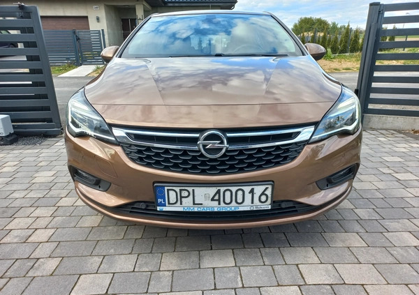 Opel Astra cena 47900 przebieg: 108600, rok produkcji 2017 z Brodnica małe 106